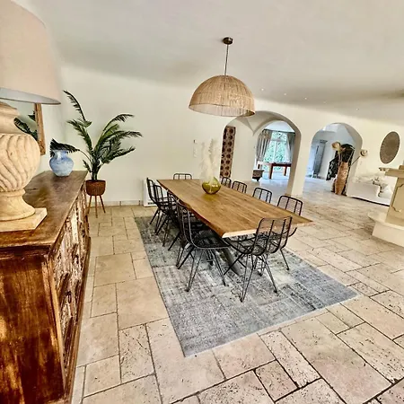 Magnifique De Luxe Avec Piscine Villa *